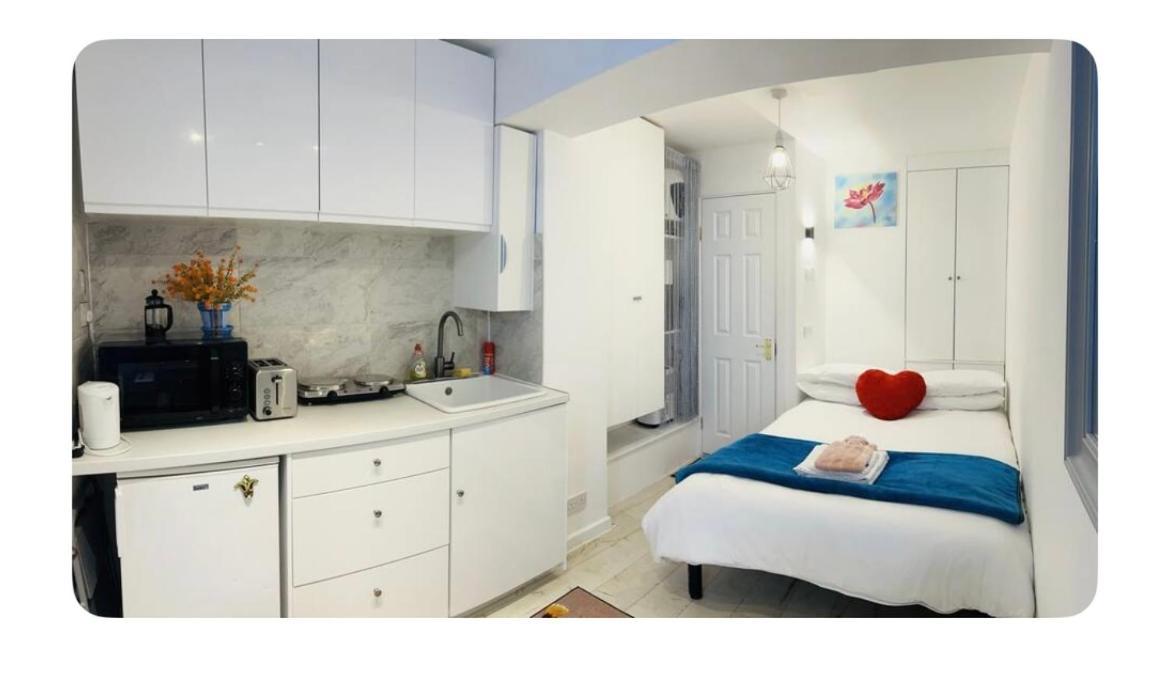 Apartment Haven - Walk To Beach, Train Station & Center